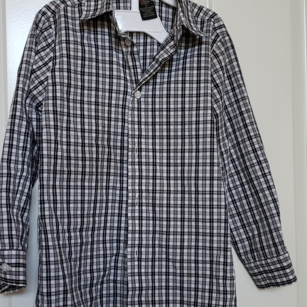 Shirt - Picture 3 of 4